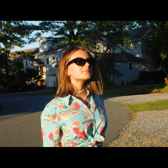 Meet your Posher, Sara - Picture 2 of 8